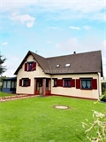 Maison traditionnelle à la vente